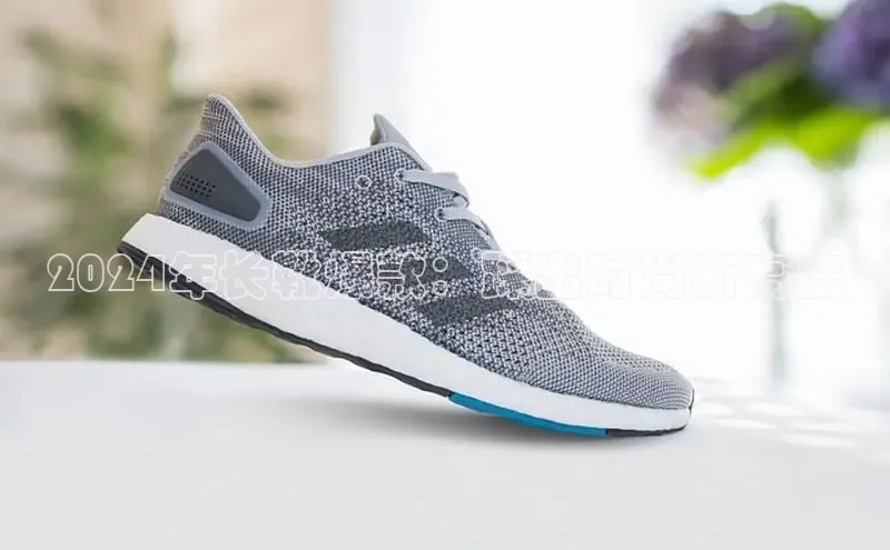 意昂3登陆入口百度翻译2024年长靴爆款：踩出时尚新高度