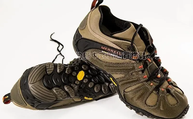 意昂3代理登陆百度技术学院2024 年最时尚的新中式复古百搭鞋：引领
潮流